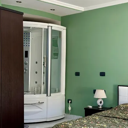 Andi Apartment *