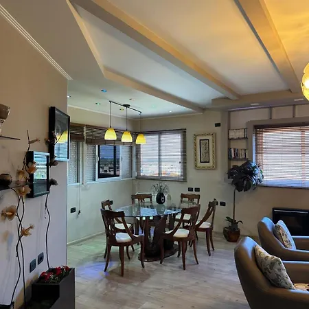 Andi Apartment