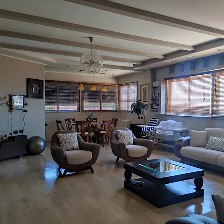 Andi Apartment